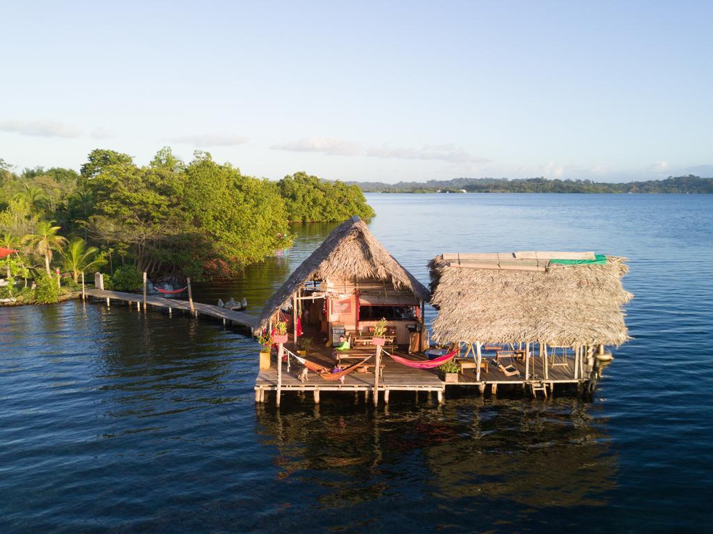 Hotel CocoVivo Bocas del Toro Exterior foto